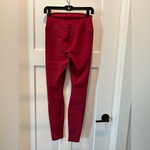 Alo yoga ripped warrior leggging - Picture 2 of 3